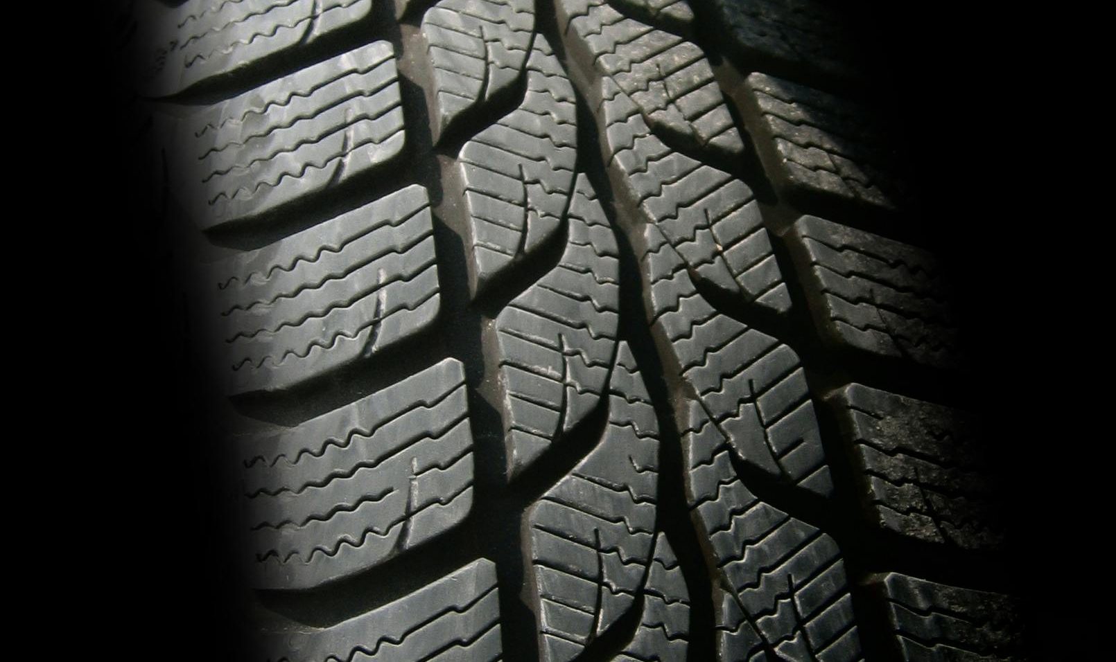 Trik Bengkel Nakal Batik Ban Bekas