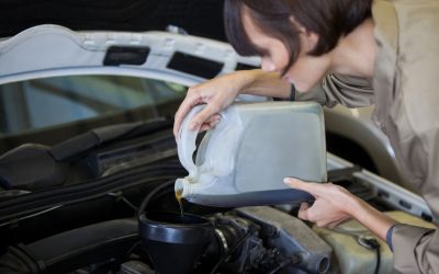 Ciri Oli Matik Mobil Bocor: Perpindahan Gigi Jedug, Telat Respons, dan Tetesan Merah